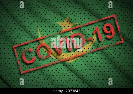 Mauretanien-Flagge und roter Covid-19-Stempel. Coronavirus 2019-nCov-Outbreak-Konzept Stockfoto