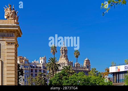 Spanien, Valencia, Valencia, Plaça de la Porta de la Mar, Puerta de la Mar, Centro Cultural Bancaja, Architektur, Bäume, Pflanzen, Gebäude, Place of in Stockfoto