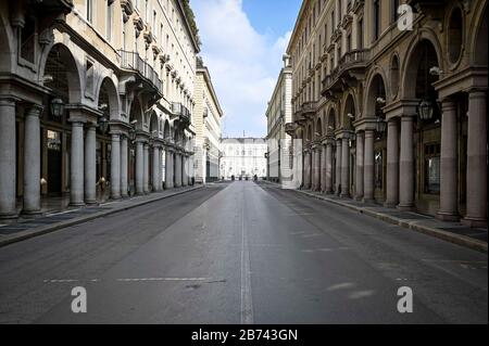 Turin, Italien. März 2020. Das Zentrum von Turin am zweiten Tag der vollständigen Schließung von Coronavirus auf dem Foto: Credit: Independent Photo Agency/Alamy Live News Stockfoto