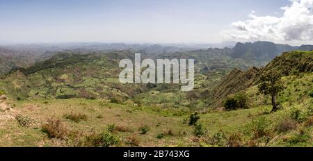 Panorama über das Simien-Gebirge im Simien-Gebirge-Nationalpark, Nord-Gondar-Zone der Amhara-Region, Äthiopien Stockfoto