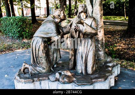 Statue des heiligen Anthony Bronze und Jesus - Camposampiero, Italien Stockfoto