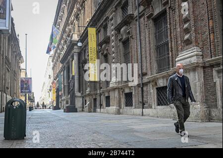 Turin, Italien. März 2020. Das Zentrum von Turin am zweiten Tag der vollständigen Schließung von Coronavirus auf dem Foto: Credit: Independent Photo Agency/Alamy Live News Stockfoto