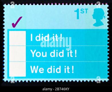 Briefmarke. Großbritannien. Königin Elizabeth II "Anlässe" Grußkarten. "Ich habe es gemacht!", "Sie haben es gemacht!", "Wir haben es gemacht!". 1. 2003. Stockfoto