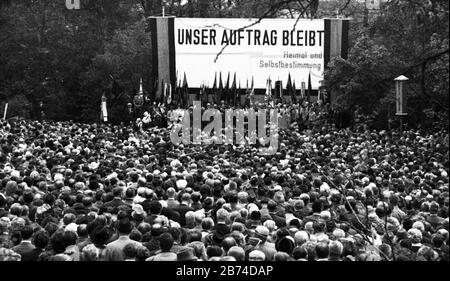 Der Sudetendeutsche Tag der Expellees fand 1972 am 21.5.1972 in Stuttgart statt Stockfoto