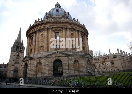 Oxford, Oxfordshire, UK 03 09 2020 The Radcliffe Camera and All Souls College in Oxford UK Stockfoto