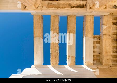 Blick auf die Akropolis. Berühmter Ort in Athen - Hauptstadt Griechenlands. Antike Denkmäler. Stockfoto