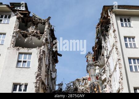 Abriss eines alten Gebäudes in Berlin, 04.04.2018. [Automatisierte Übersetzung] Stockfoto