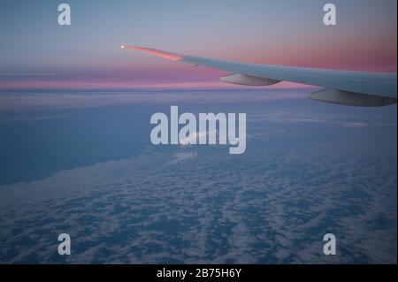 26.05.2017, Schweiz, Europa - auf einem Schweizer Flug von Singapur nach Zürich. Swiss ist Mitglied der Star Alliance, einem internationalen Flugnetz. [Automatisierte Übersetzung] Stockfoto