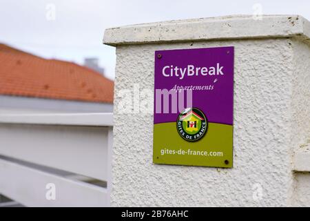Bordeaux, Aquitanien/Frankreich - 03 07 2020: Citybreak Logo sign appartments gite de france gite bed and breakfast Stockfoto