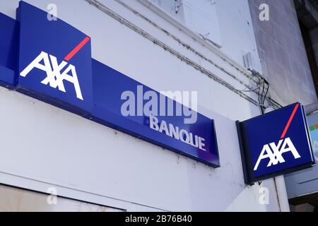 Bordeaux, Aquitanien/Frankreich - 01 15 2020: axa-Logo banque unterzeichnen französische multinationale Versicherungen Stockfoto