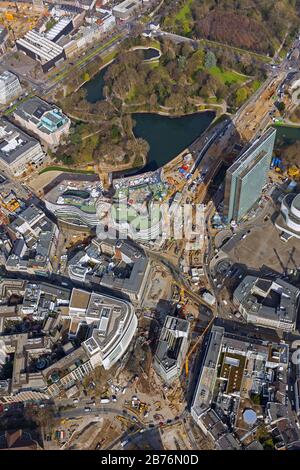 Baustelle für den Bau eines neuen Handels- und Büroimmobilien Koe-Bogen in Düsseldorf, 15.04.2013, Luftaufnahme, Deutschland, Nordrhein-Westfalen, Niederrhein, Düsseldorf Stockfoto