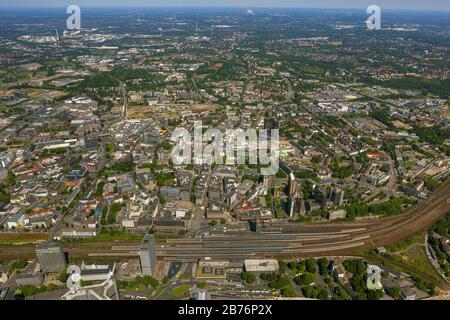 , Essener Innenstadt mit Hauptbahnhof, 01.08.2012, Luftbild, Deutschland, Nordrhein-Westfalen, Ruhrgebiet, Essen Stockfoto
