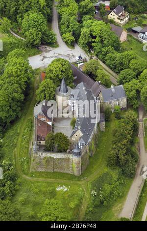 , Schloss Hohenlimburg am Schlossberg in Hagen, 09.06.2012, Luftbild, Deutschland, Nordrhein-Westfalen, Ruhrgebiet, Hagen Stockfoto