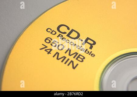 Gold CD-R CD mit Kapazitätsangaben aufzeichnbar Stockfoto