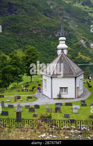 Geiranger Village Church, Geirangerfjord, Northern Fjord Region, Norwegen, Skandinavien Stockfoto