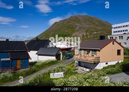 Häuser in Honningsvag Hafen, Insel Mageroya, Finnmark Region, Nordpolarmeer, Norwegen, Skandinavien Stockfoto