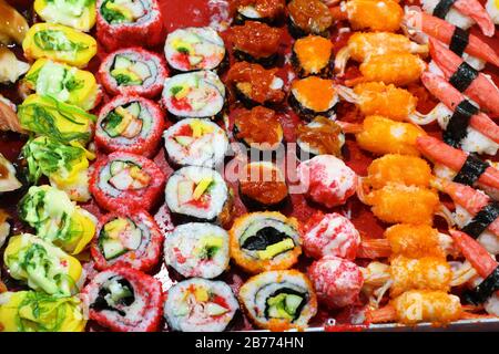 Sushi, Sushi rollt für den Hintergrund Stockfoto