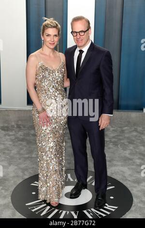 2020 Vanity Fair Oscar Party nach den 92. Oscars im Wallis Annenberg Center for the Performing Arts in Beverly Hills, Kalifornien am 9. Februar 2020. Mit: Rhea Seehorn, Bob Odenkirk Where: Beverly Hills, Kalifornien, Vereinigte Staaten When: 10 Feb 2020 Credit: Sheri Determan/WENN.com Stockfoto