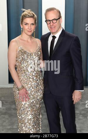 2020 Vanity Fair Oscar Party nach den 92. Oscars im Wallis Annenberg Center for the Performing Arts in Beverly Hills, Kalifornien am 9. Februar 2020. Mit: Rhea Seehorn, Bob Odenkirk Where: Beverly Hills, Kalifornien, Vereinigte Staaten When: 10 Feb 2020 Credit: Sheri Determan/WENN.com Stockfoto