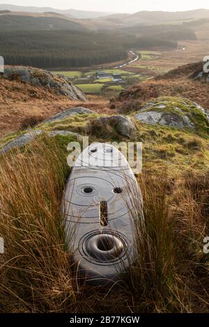 Wenn Sie im Cairnsmore des Fleet National Nature Reserve spazieren, arbeiten Sie an den Clints von Dromore, Rosnes Benches, Galloway, Schottland, Großbritannien Stockfoto