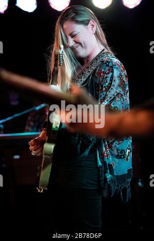 Joanne Shaw Taylor, Chinnerys, Southend-on-Sea, Essex © Film Free Photography / Alamy Stockfoto