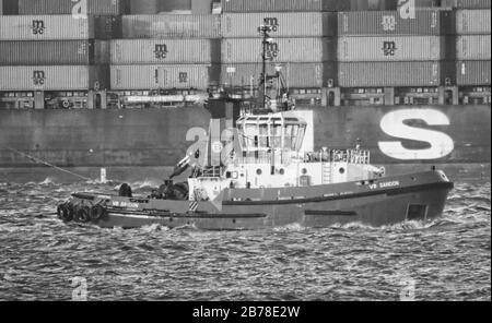 Wirral, Großbritannien Boote auf dem Fluss Mersey Kredit Ian Fairbrother/Alamy Stock Photos Stockfoto