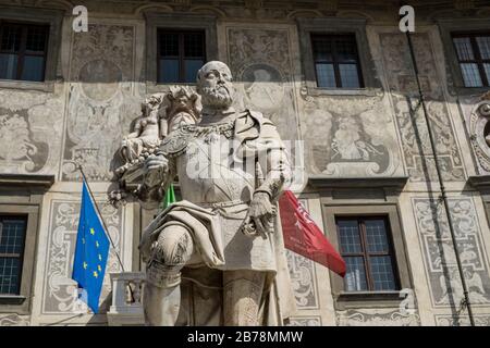 Palazzo della Carovana, das Hauptgebäude der weltberühmten Scuola normale Superiore an der Piazza dei Cavalieri in Pisa, Italien Stockfoto