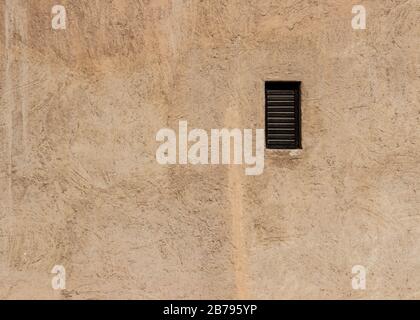 Traditionelle Hausmauer im alten Dubai. Stockfoto