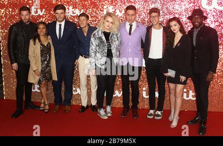 09.11.2017 - London, England, Großbritannien - ITV Gala 2017, London Palladium - Red Carpet Arrivals Photo Shows: 2017 X-Faktor-Finalist Matt Linnen, Alisah Bo Stockfoto