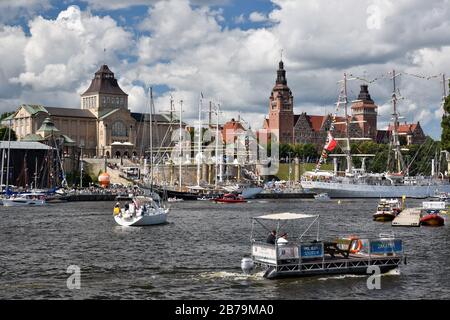 SZCZECIN, POLEN - 5. AUGUST 2017: Das Finale der Tall Ships Races 2017 in der Marine. Stockfoto