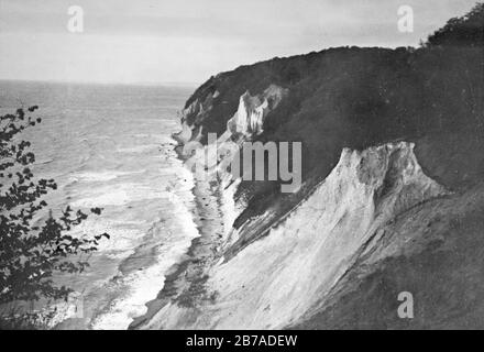 Blick entlang der Ostküste von Arndtblick, ca. 1920, Insel Rügen, Pomerania, Deutschland Stockfoto