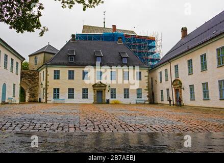 Festung Bergenhus in Bergen, Norwegen. Das Schloss befindet sich am Eingang des Hafen von Bergen und ist eines der ältesten und am besten erhaltenen Stockfoto