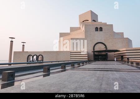 Das Museum für Islamische Kunst, Doha, mit islamischem Architektureinfluss in einem kuschigen Aussehen, entworfen von Ieoh Ming Pei
