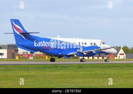 Eastern Airways British Airways Jetstream 41 Taxxing am Leeds Bradford International Airport Stockfoto