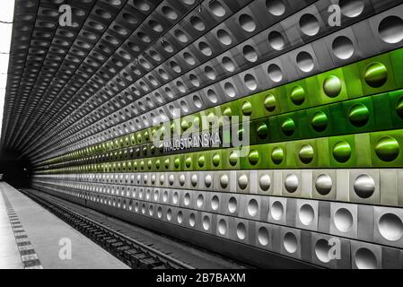 Prag tschechien februar 10 2018: Straßenblick Prag, Tanzhaus franz kafka Stockfoto