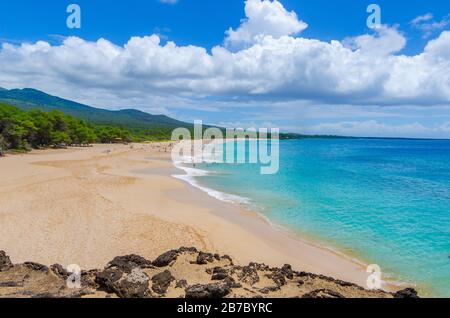 Einer der besten Strände mit kristallklarem Wasser Big Beach Maui Hawaii USA Stockfoto