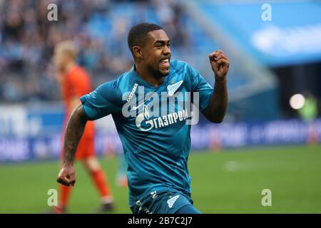 Sankt Petersburg, Russland. März 2020. Malcom (Silva de Oliveira Malcom Filipe) von Zenit feiert, nachdem er beim Spiel der russischen Premier League zwischen dem FC Zenit St. Petersburg und dem FC Ural Jekaterinburg ein Tor erzielt hatte. (Endstand; Zenit St. Petersburg 7:1 Ural Jekaterinburg) Credit: Sopa Images Limited/Alamy Live News Stockfoto