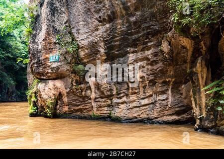 Yincui Gorge in der Jiuxiang Gorge und Caves National Geopark in Jiuxiang Yi und Hui Ethnic Autonomous Township, Kunming, Yunnan, China. Stockfoto