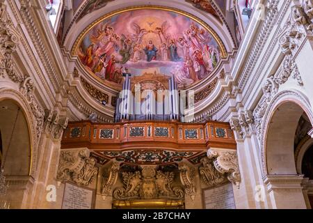 Pfeifenorgel in der Kathedrale Mariä Himmelfahrt in den Himmel im Inneren von Cittadella in Victoria in Gozo, Malta Stockfoto