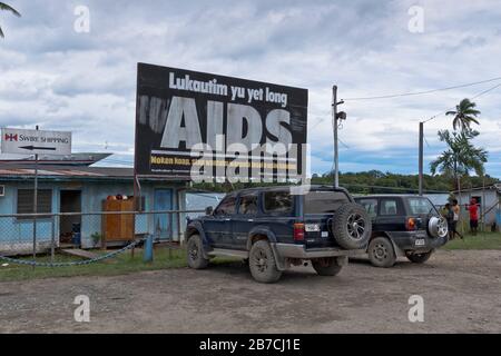 dh MADANG PAPUA NEW GUINEA Aids Clinic Reklametafel Anzeige in Pidgin Englisch Sprache Stockfoto