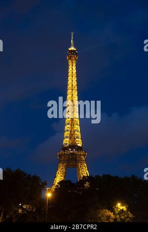 Blick auf den Eiffelturm in Paris, Frankreich, Europa Stockfoto