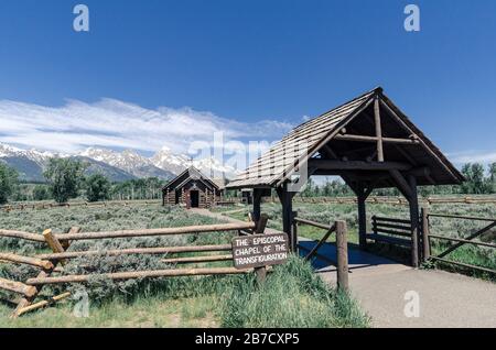 Lychgate Eingang zur St Johns Episkopalkapelle der Verklärungskirche, Moose Grand Teton Wyoming USA Stockfoto