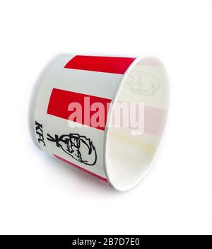 KFC leerer Korb auf dem weißen liegen Stockfoto