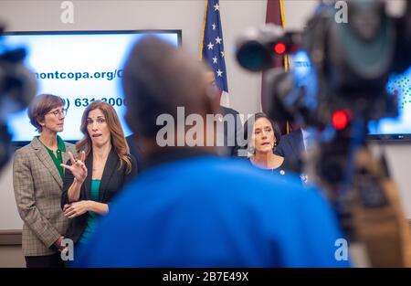 Eagleville, USA. März 2020. Valerie A. Arkoosh, MD, MPH, Vorsitzende des Gremiums von Montgomery County spricht während einer Pressekonferenz Medien an, um ein Update über Fälle von Coronavirus in Montgomery County am Freitag, 13. März 2020 im Montgomery County Emergency Services Building in Eagleville, Pennsylvania zu liefern. Kredit: William Thomas Cain/Alamy Live News Stockfoto