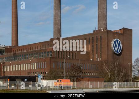 Das Kraftwerk des Automobilwerks Volkswagen läuft ursprünglich auf Hard cole. aus ökologischen Gründen wird cole durch Erdgas ersetzt. Stockfoto