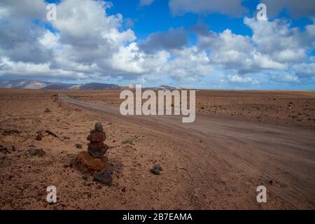 Vulkanlandschaft auf Lanzarote Insel. Felder der Lava. Timanfaya Nationalpark. Kanarische Islands.Spain. Stockfoto