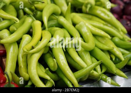 Obst und Gemüse auf biologischem Jahrmarkt-Foto Stockfoto