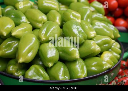 Obst und Gemüse auf biologischem Jahrmarkt-Foto Stockfoto