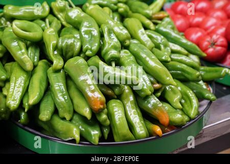 Obst und Gemüse auf biologischem Jahrmarkt-Foto Stockfoto