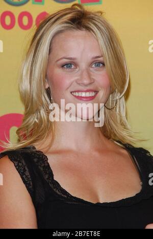 Reese Witherspoon bei den Teen Choice Awards 2006 - Presseraum im Gibson Amphitheter in Universal City, CA. Die Veranstaltung fand am Sonntag, den 20. August 2006 statt. Foto von: SBM / PictureLux Stockfoto